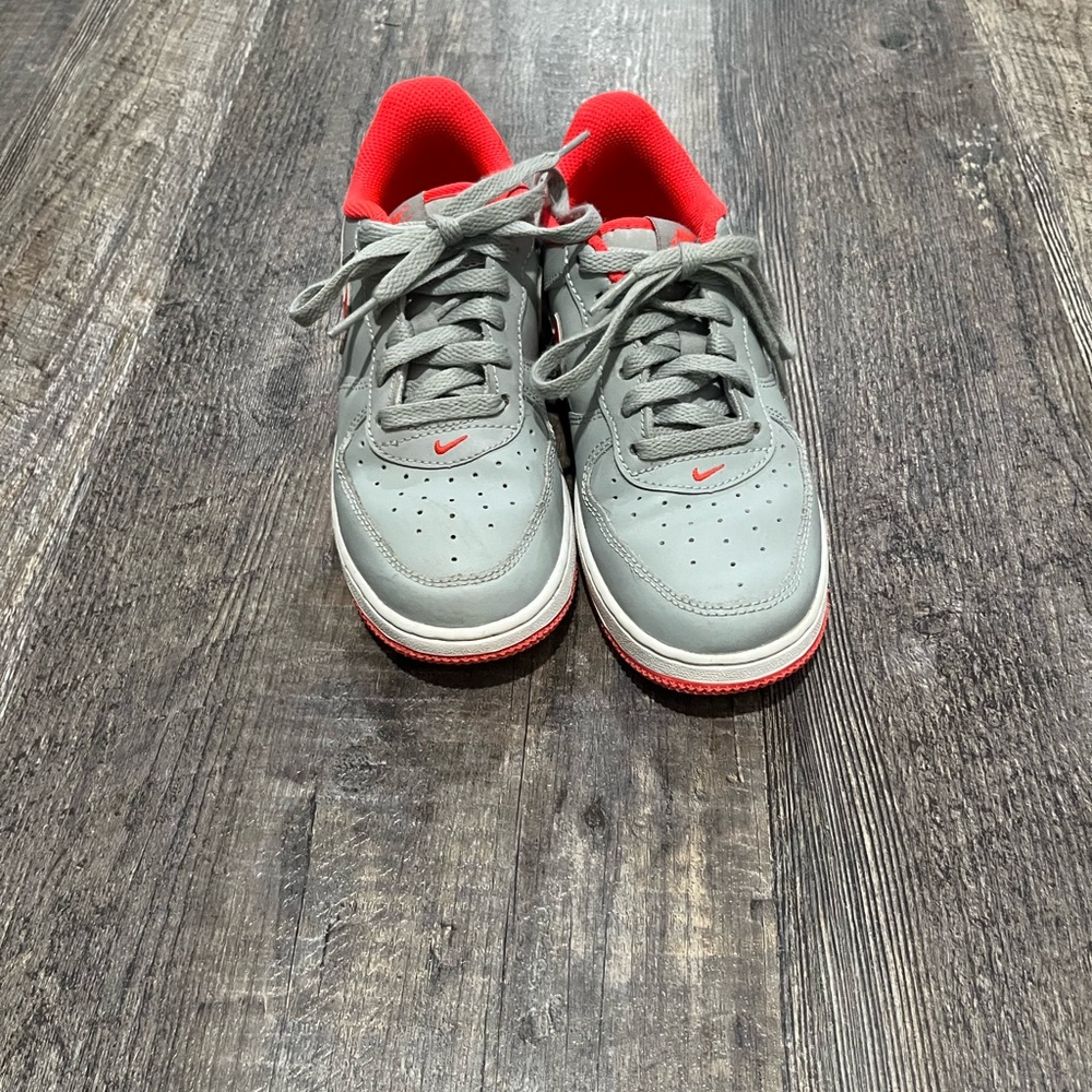Youth Nike Air Force 1